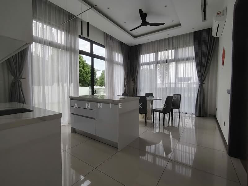Bungalow House for Rent in Setia Alam (Selangor) - Annie Kho - Kitchen - PropertyGuru.com.my