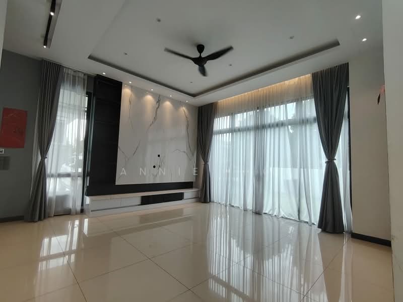 Bungalow House for Rent in Setia Alam (Selangor) - Annie Kho - Living Room - PropertyGuru.com.my