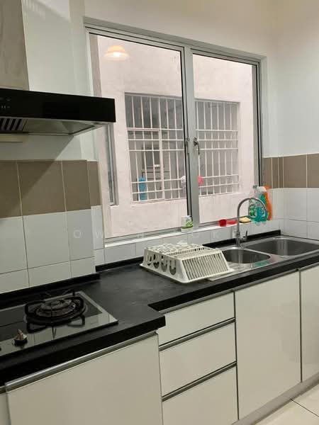 Kediaman Servis untuk Disewa di I Residence - Owen Loke - Kitchen - PropertyGuru.com.my