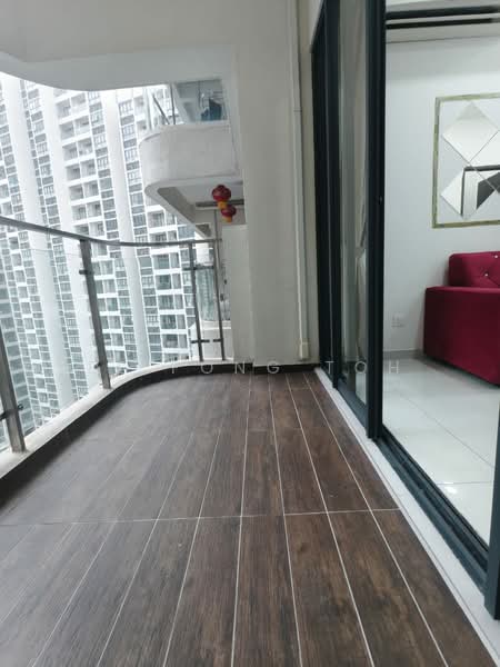 Kondominium untuk Dijual di Amberside @ Country Garden Danga Bay - Ee Fong Toh - Balcony - PropertyGuru.com.my