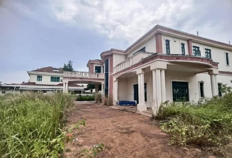 Bungalow House for Sale in Sepang (Selangor) - Rashidah Juremi - Exterior - PropertyGuru.com.my
