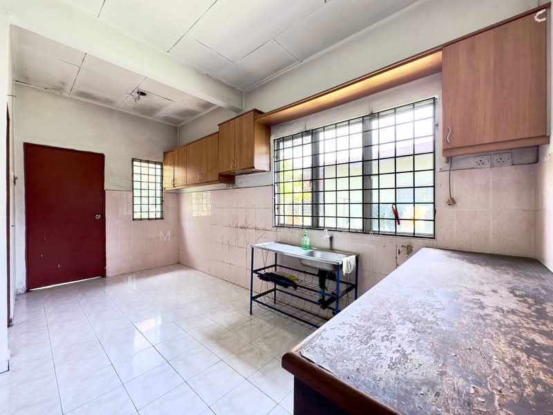 Terraced House for Sale in Klang (Selangor) - Maya Myra - Kitchen - PropertyGuru.com.my