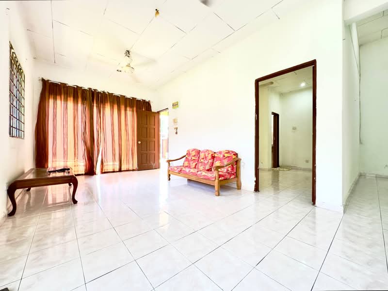 Terraced House for Sale in Klang (Selangor) - Maya Myra - Living Room - PropertyGuru.com.my