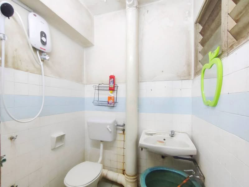 Kondominium untuk Dijual di Le Jardine Condominium - Norfazilah Binti Mohd Saad - Bathroom - PropertyGuru.com.my