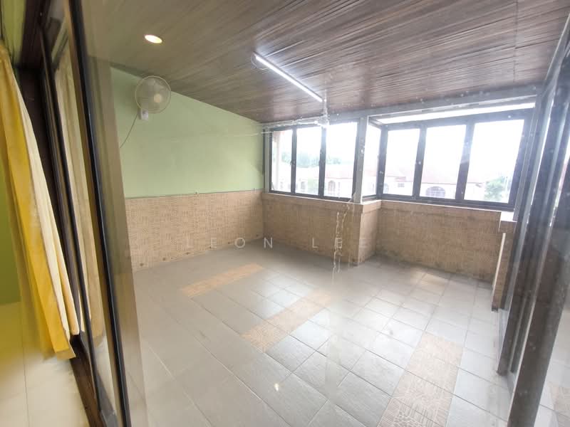 2.5-storey Terraced House for Rent in Bandar Puteri Puchong (Puchong) - Leon Lee - Balcony - PropertyGuru.com.my