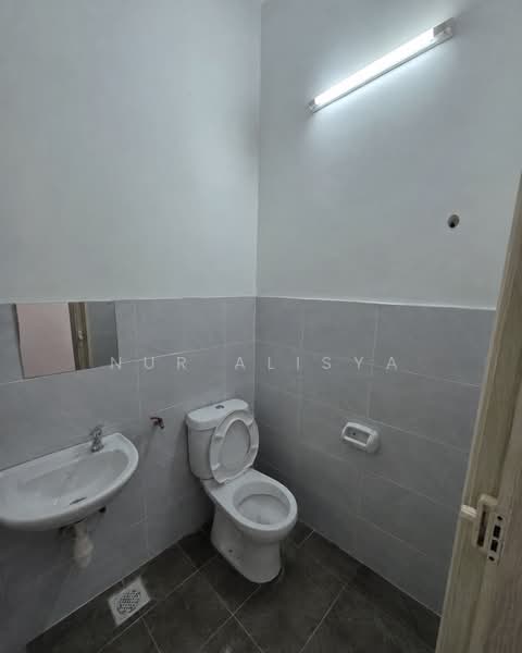 Rumah Teres 2.5-Tingkat untuk Dijual di Gelang Patah (Johor) - Nur Alisya - Bathroom - PropertyGuru.com.my