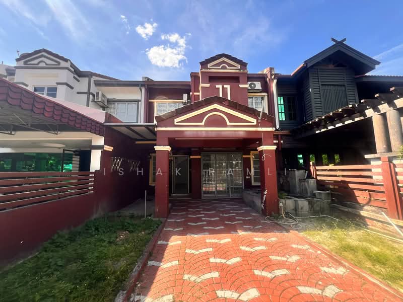 Rumah Teres 2-Tingkat untuk Dijual di Usj 22 (Subang Jaya) - Ishak Ramli - Exterior - PropertyGuru.com.my