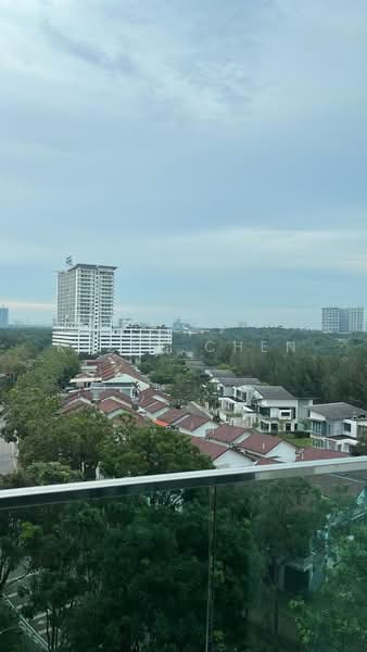 Kediaman Servis untuk Dijual di Crescent Bay Suites (Teluk Bayu) - Kelly Chen - Exterior - PropertyGuru.com.my