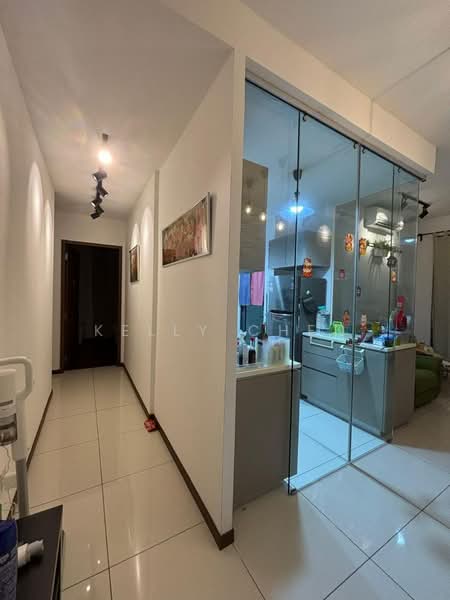 Kediaman Servis untuk Dijual di Crescent Bay Suites (Teluk Bayu) - Kelly Chen - Kitchen - PropertyGuru.com.my