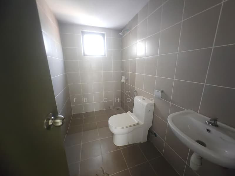 Pangsapuri untuk Dijual di Residensi Kajang Utama - FB Chong - Bathroom - PropertyGuru.com.my
