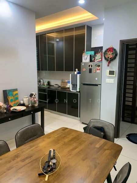 Service Residence for Sale at D'Summit Residences - Ee Fong Toh - Kitchen - PropertyGuru.com.my
