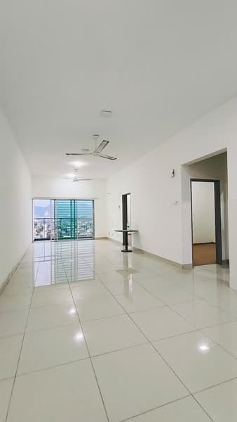 Kondominium untuk Disewa di Sky Awani Residensi 2 - Kean Yu - Living Room - PropertyGuru.com.my
