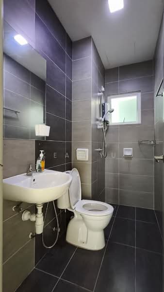 Kondominium untuk Disewa di Sky Awani Residensi 2 - Kean Yu - Bathroom - PropertyGuru.com.my