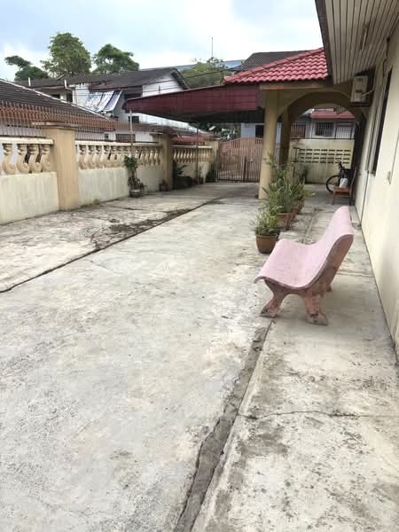 1-storey Terraced House for Sale in Taman Daya (Johor Bahru) - Yik Tat - PropertyGuru.com.my