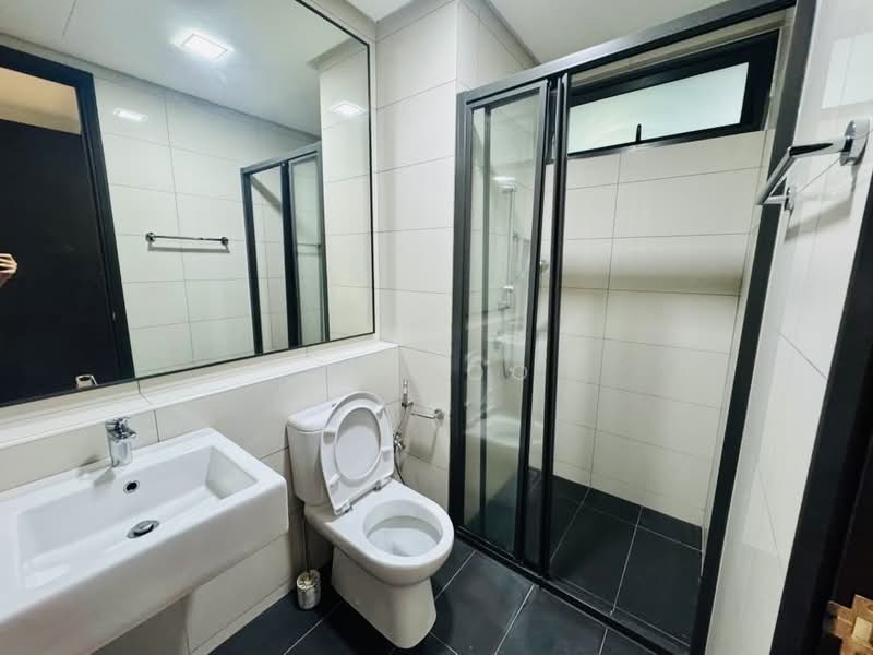 Kediaman Servis untuk Disewa di The Tamarind - KV LOO - Bathroom - PropertyGuru.com.my