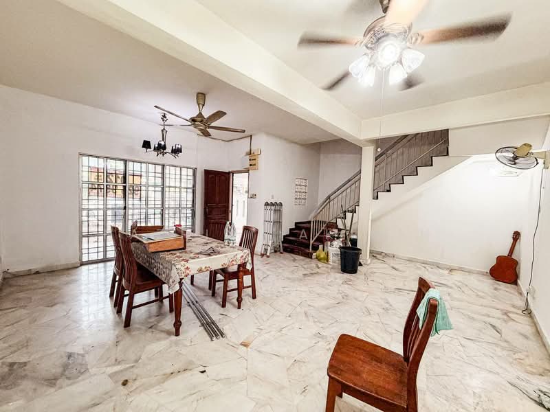 Terraced House for Sale in Templer Heritage (Rawang) - Nazrin Hakimin - Living Room - PropertyGuru.com.my