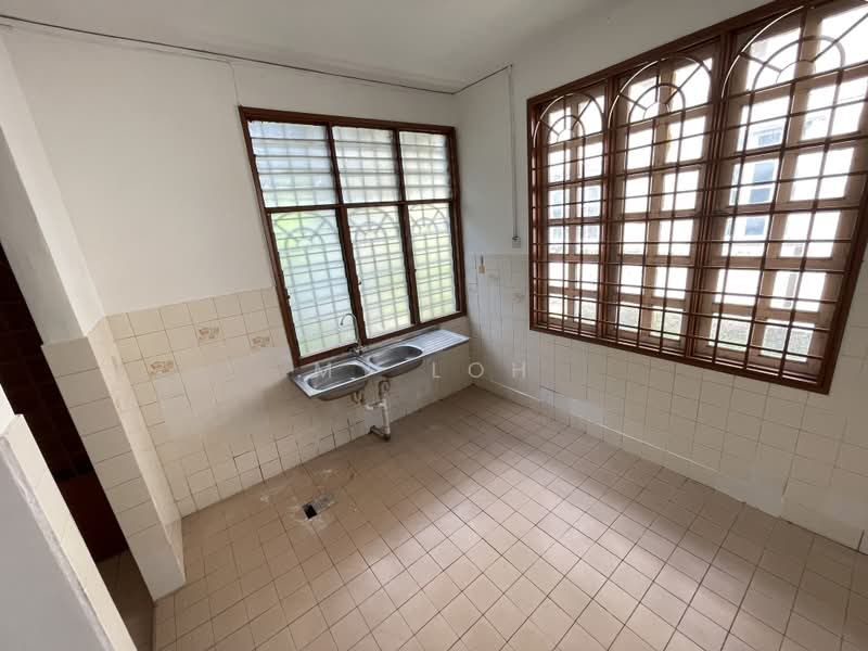 2-storey Terraced House for Sale in Bandar Baru Selayang (Selayang) - MY Loh - Kitchen - PropertyGuru.com.my