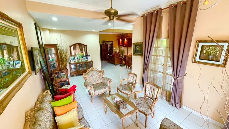 Rumah Teres 2-Tingkat untuk Dijual di Bangi (Selangor) - Zawana BT Zaidi Ana - Living Room - PropertyGuru.com.my