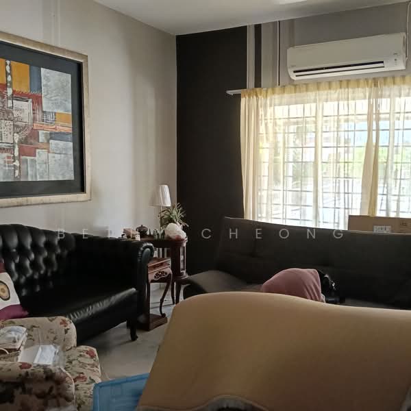 Rumah Teres 2-Tingkat untuk Disewa di Usj 4 (Subang Jaya) - Bethy Cheong - Living Room - PropertyGuru.com.my