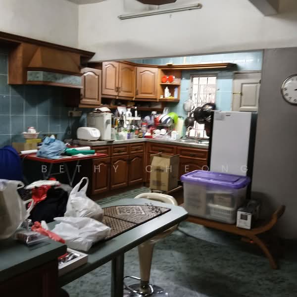 Rumah Teres 2-Tingkat untuk Disewa di Usj 4 (Subang Jaya) - Bethy Cheong - Kitchen - PropertyGuru.com.my