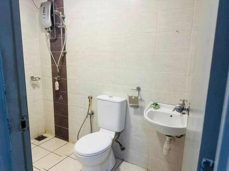 Service Residence for Rent at One South - Shafiq Muttalib - Bathroom - PropertyGuru.com.my