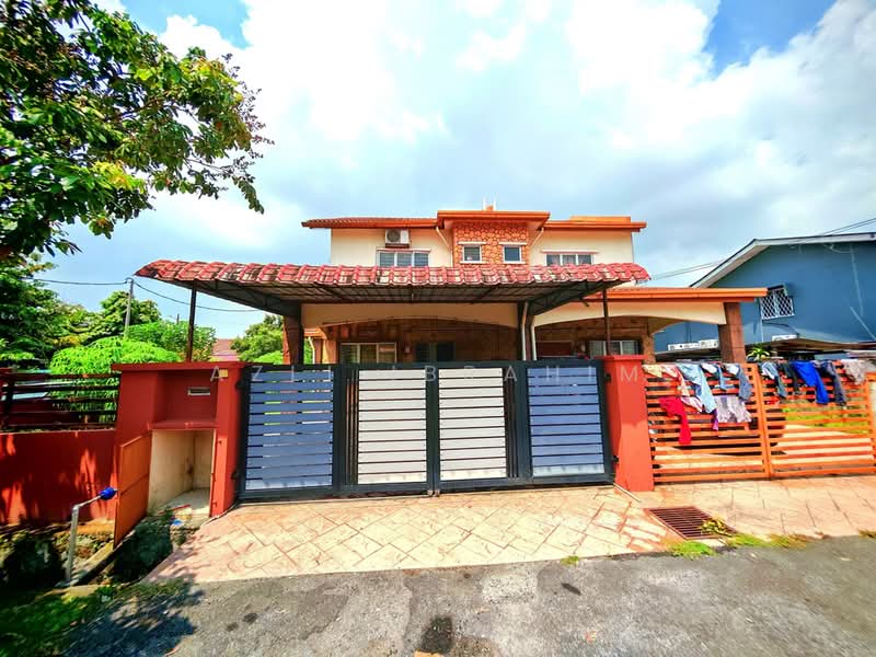 Semi-Detached House for Sale in Taman Sri Tanjung (Semenyih) - Azli Ibrahim - Exterior - PropertyGuru.com.my