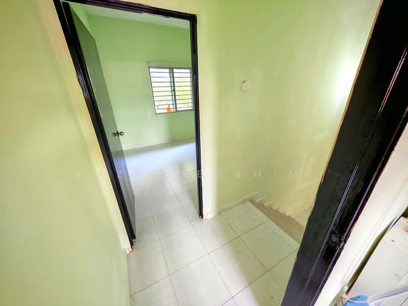 Semi-Detached House for Sale in Taman Sri Tanjung (Semenyih) - Azli Ibrahim - Interior - PropertyGuru.com.my