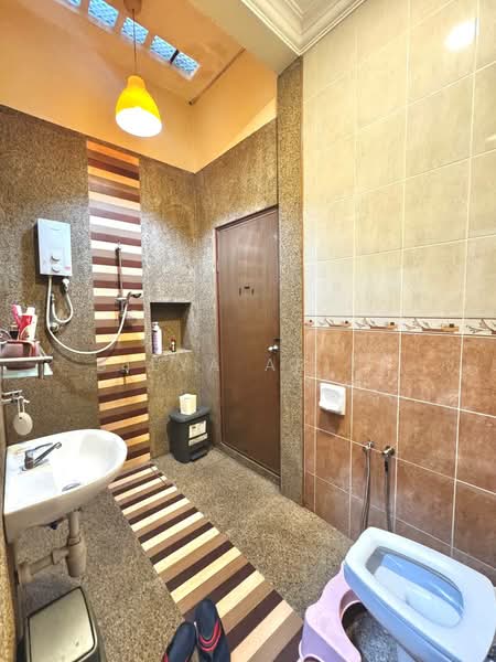 Bungalow House untuk Dijual di Kepong (Kuala Lumpur) - BILYA ARIFF - Bathroom - PropertyGuru.com.my