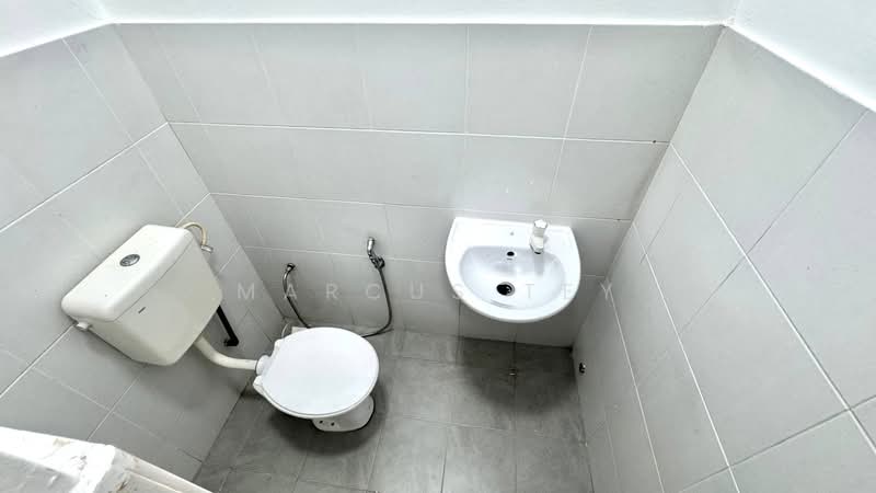 Rumah Teres 2-Tingkat untuk Dijual di Taman Daiman Jaya (Kota Tinggi) - Marcus Tey - Bathroom - PropertyGuru.com.my