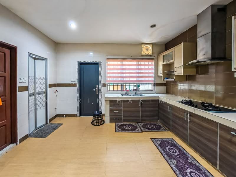 Terraced House for Sale in Bandar Baru Nilai (Nilai) - Nazrin Hakimin - Kitchen - PropertyGuru.com.my