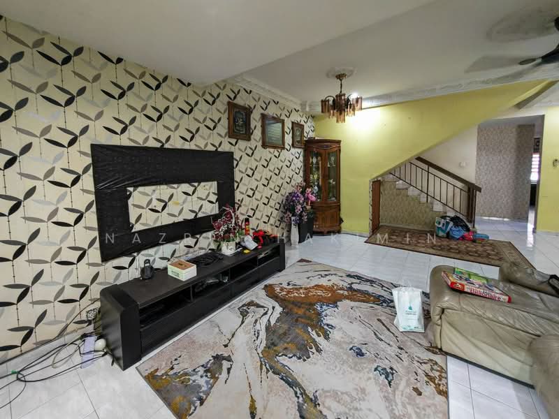 Terraced House for Sale in Bandar Baru Nilai (Nilai) - Nazrin Hakimin - Living Room - PropertyGuru.com.my