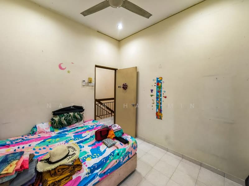 Terraced House for Sale in Bandar Baru Nilai (Nilai) - Nazrin Hakimin - Bedroom - PropertyGuru.com.my