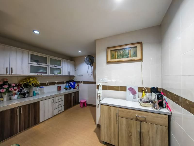Terraced House for Sale in Bandar Baru Nilai (Nilai) - Nazrin Hakimin - Kitchen - PropertyGuru.com.my