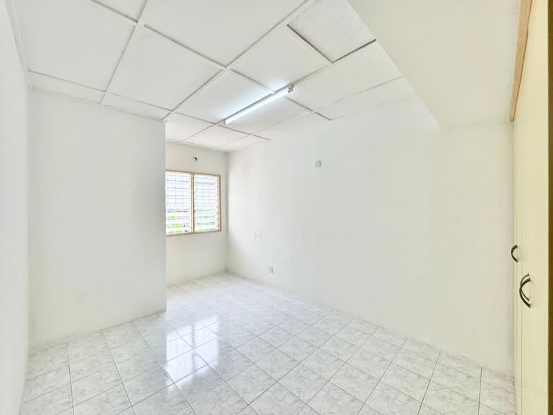 2-storey Terraced House for Sale in Taman Bukit Permai (Kajang) - Aqillah Razali - PropertyGuru.com.my