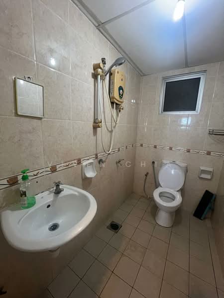 Kondominium untuk Disewa di Axis Residence @ Axis Pandan - Viven Chia - Bathroom - PropertyGuru.com.my