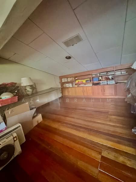 Bungalow House untuk Dijual di Seksyen 2 (Shah Alam) - Azli Ibrahim - Study - PropertyGuru.com.my