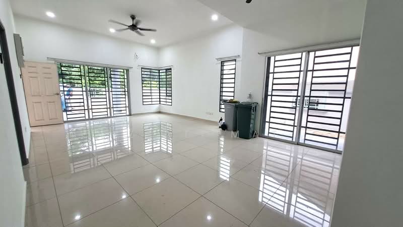 Semi-Detached House for Sale in Seremban (Negeri Sembilan) - Izzati Mat - Living Room - PropertyGuru.com.my
