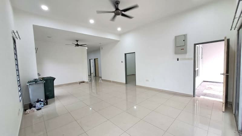 Semi-Detached House for Sale in Seremban (Negeri Sembilan) - Izzati Mat - Living Room - PropertyGuru.com.my