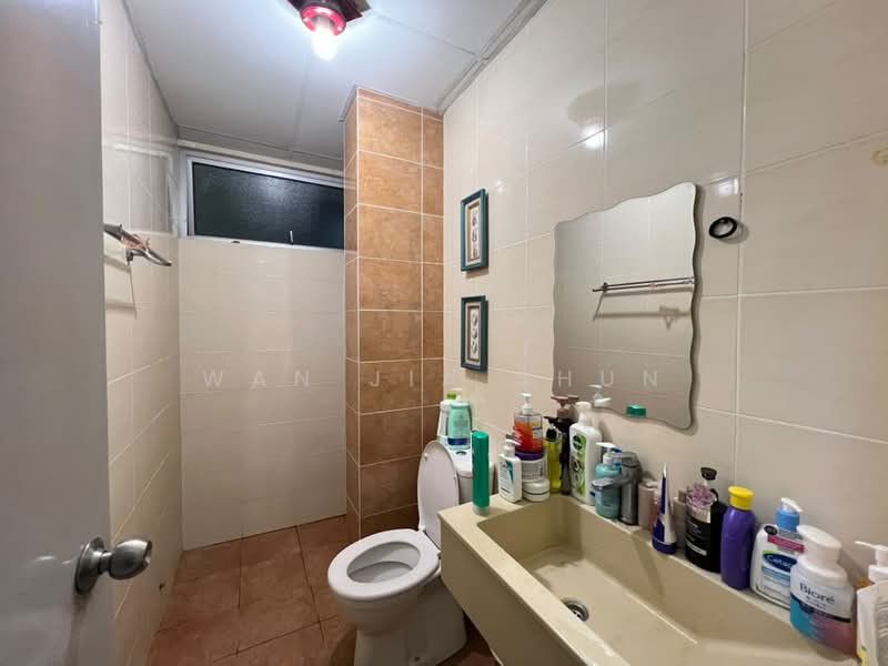 Condominium for Sale at Platinum Lake PV 13 - Wan Jia Shun - Bathroom - PropertyGuru.com.my