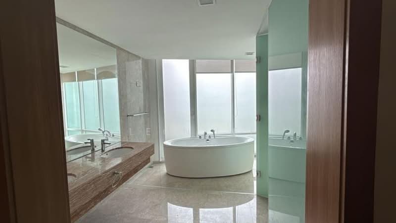Kediaman Servis untuk Dijual di The Oval - Leon Lee - Bathroom - PropertyGuru.com.my