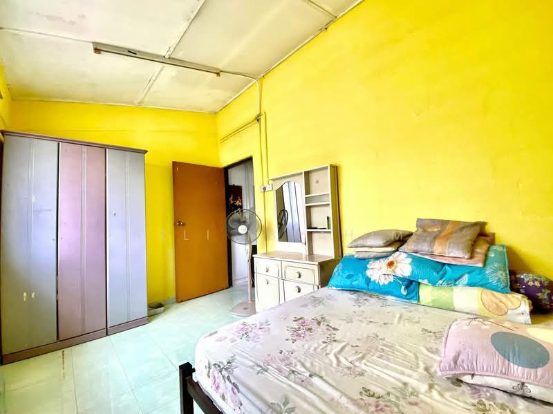 Rumah Teres 2-Tingkat untuk Dijual di Taman Lingkaran Nur (Cheras) - Azli Ibrahim - Bedroom - PropertyGuru.com.my