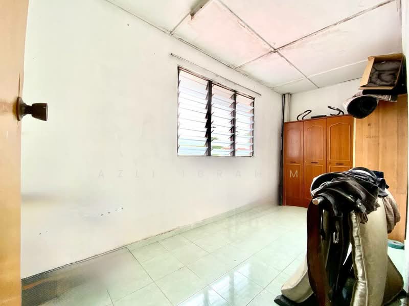 Rumah Teres 2-Tingkat untuk Dijual di Taman Lingkaran Nur (Cheras) - Azli Ibrahim - Bedroom - PropertyGuru.com.my