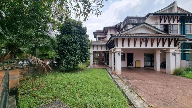 Terraced House for Sale in Bukit Jelutong (Shah Alam) - Nazrin Hakimin - Exterior - PropertyGuru.com.my