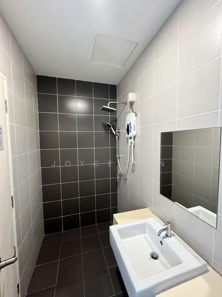 Service Residence for Rent at Meridin Suites @ The Meridin - Joyce Tan - Bathroom - PropertyGuru.com.my