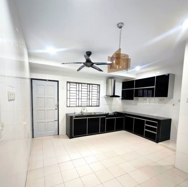 1-storey Terraced House for Sale in Bandar Bukit Raja (Klang) - Abdul Qadir - PropertyGuru.com.my