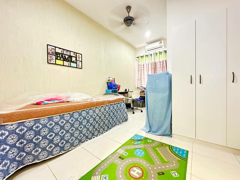 Rumah Teres untuk Dijual di Aman Putri (Sungai Buloh) - Maya Myra - Bedroom - PropertyGuru.com.my
