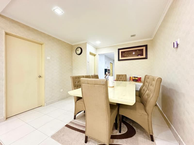 Rumah Teres untuk Dijual di Aman Putri (Sungai Buloh) - Maya Myra - Dining Room - PropertyGuru.com.my