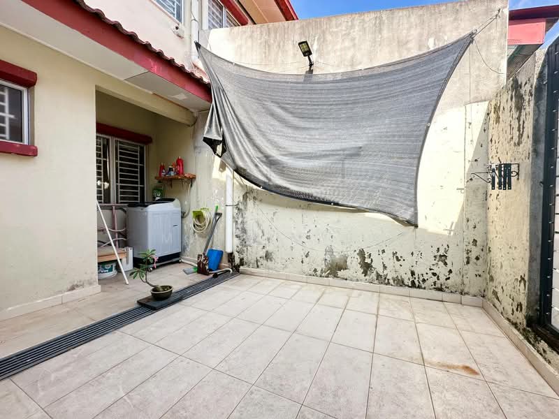 Rumah Teres untuk Dijual di Aman Putri (Sungai Buloh) - Maya Myra - Exterior - PropertyGuru.com.my