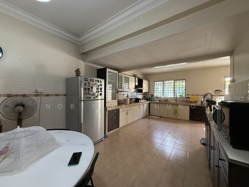 2-storey Terraced House for Sale in Putra Heights (Subang Jaya) - Nobeille Chung - Kitchen - PropertyGuru.com.my