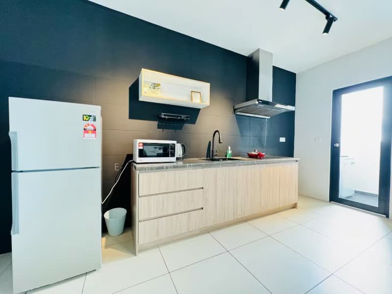 Kondominium untuk Dijual di Seroja Hills - Ethan Low - Kitchen - PropertyGuru.com.my